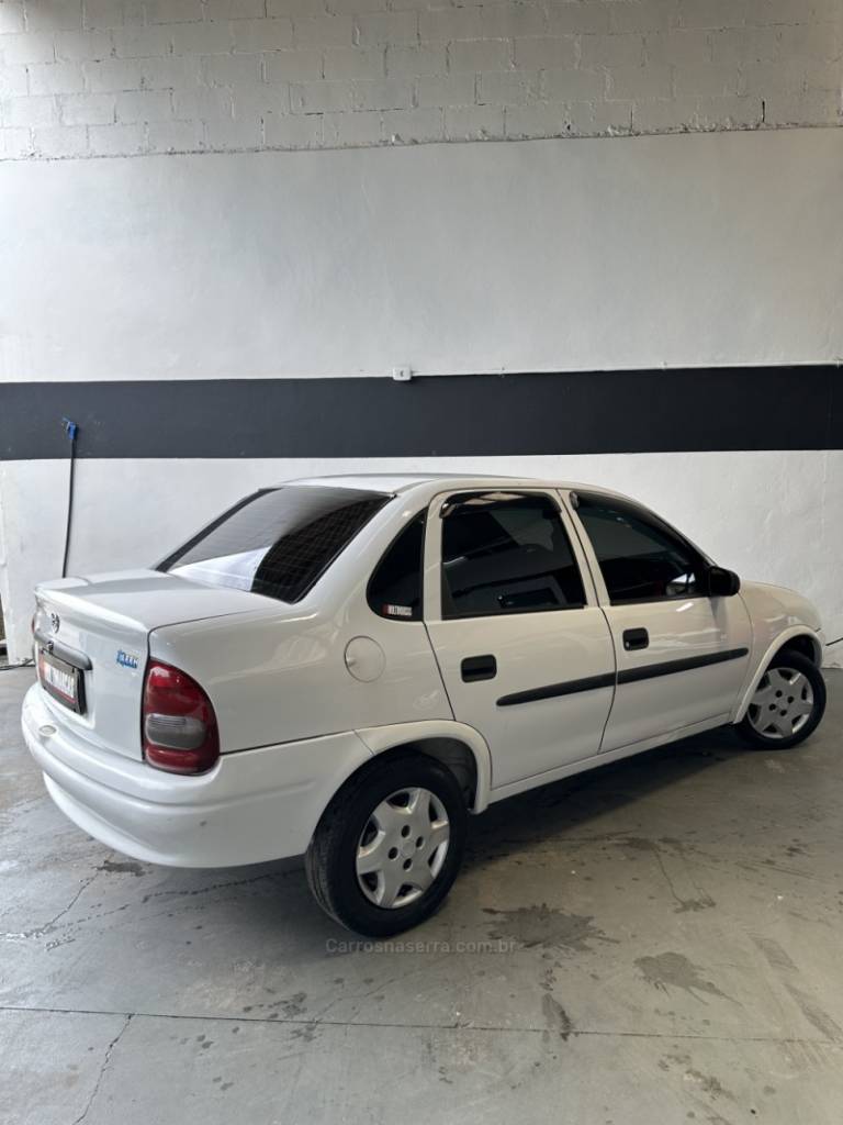 CHEVROLET - CORSA - 1998/1998 - Branca - R$ 16.900,00