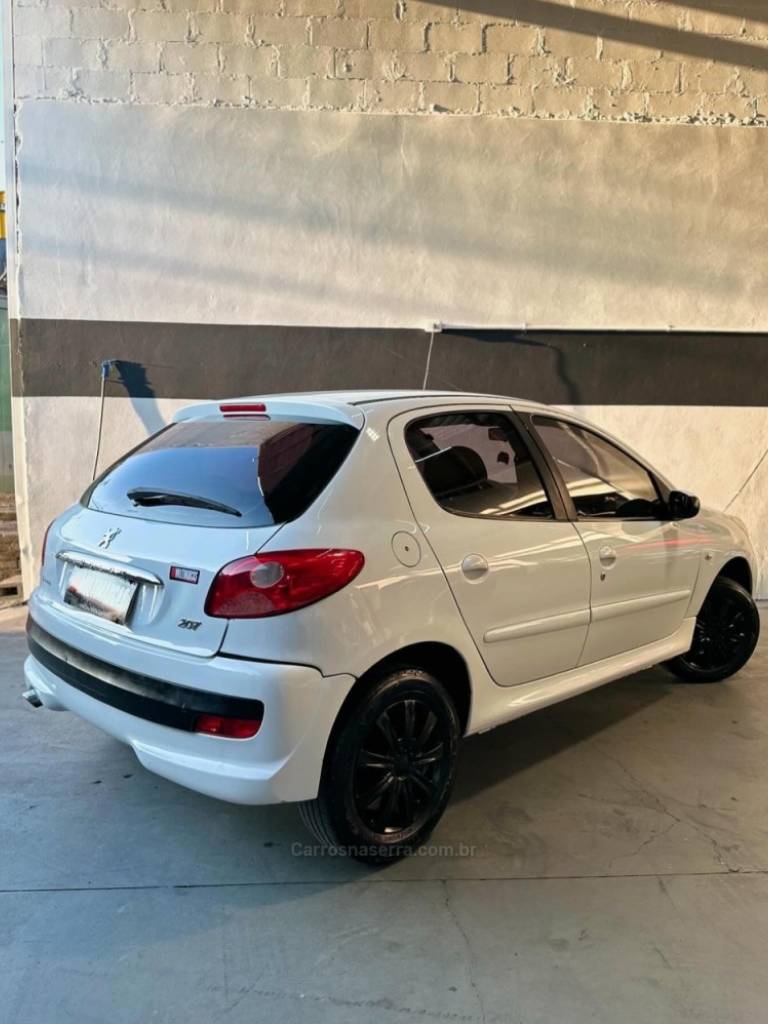 PEUGEOT - 207 - 2011/2011 - Branca - R$ 24.900,00
