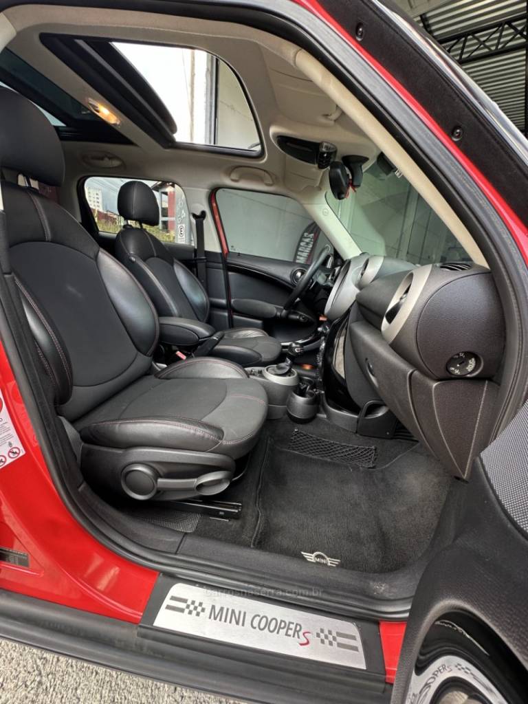 MINI - COOPER - 2010/2011 - Vermelha - R$ 96.900,00