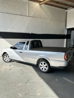 VOLKSWAGEN - SAVEIRO - 2007/2007 - Prata - R$ 42.000,00