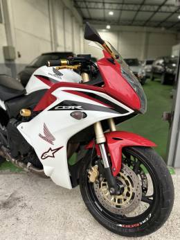 HONDA - CBR 650F - 2014/2014 - Branca - R$ 41.900,00