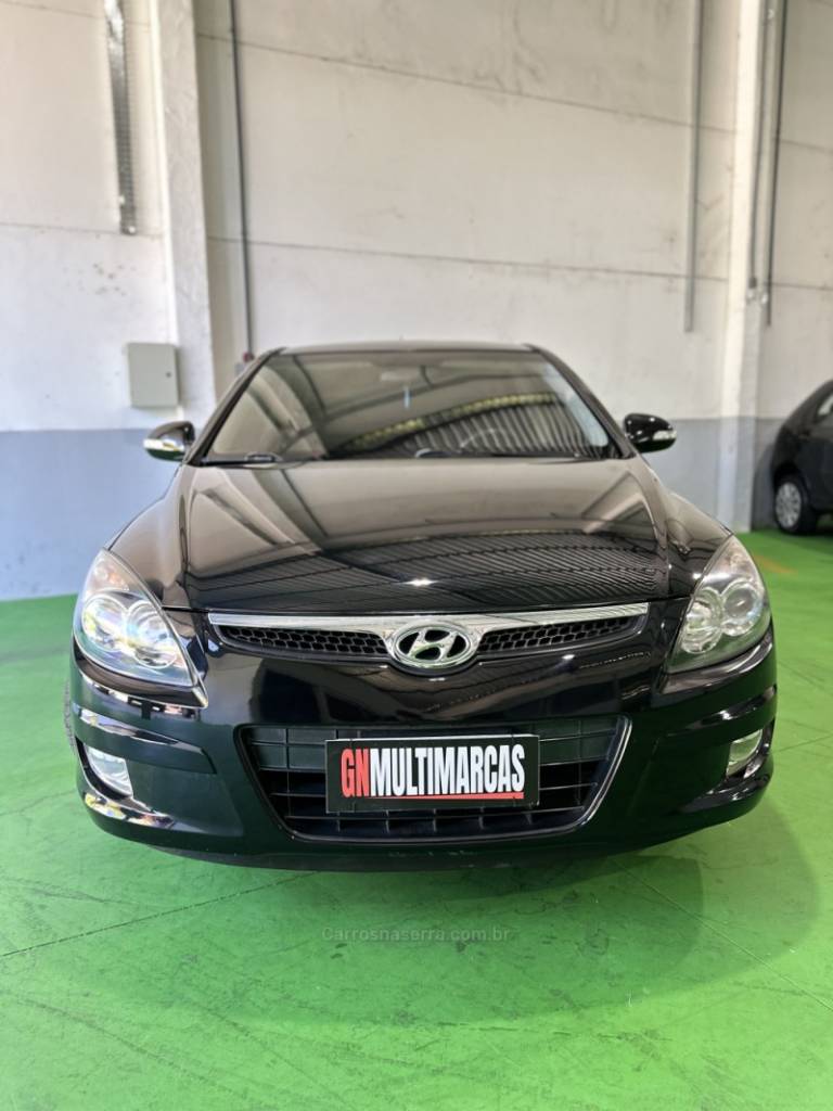 HYUNDAI - I30 - 2011/2012 - Preta - R$ 45.900,00