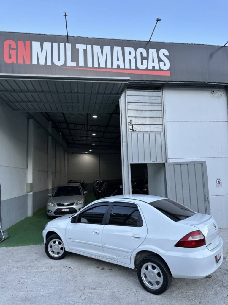 CHEVROLET - PRISMA - 2010/2011 - Branca - R$ 29.900,00