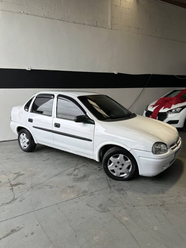 CHEVROLET - CORSA - 1998/1998 - Branca - R$ 16.900,00