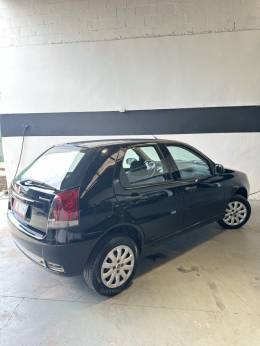 FIAT - PALIO - 2014/2014 - Preta - R$ 32.900,00