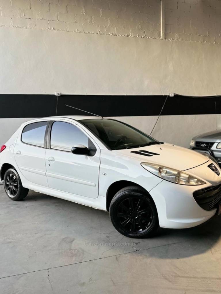 PEUGEOT - 207 - 2011/2011 - Branca - R$ 24.900,00