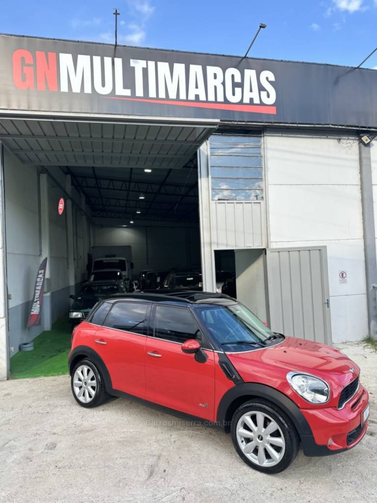 MINI - COOPER - 2010/2011 - Vermelha - R$ 96.900,00