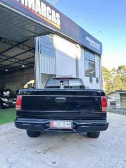 DODGE - DAKOTA - 2000/2001 - Preta - R$ 44.900,00
