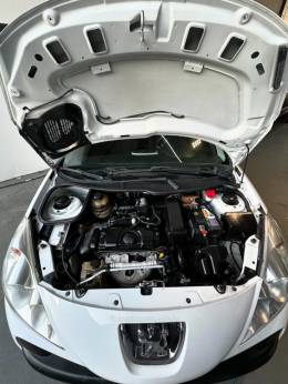 PEUGEOT - 207 - 2011/2011 - Branca - R$ 24.900,00