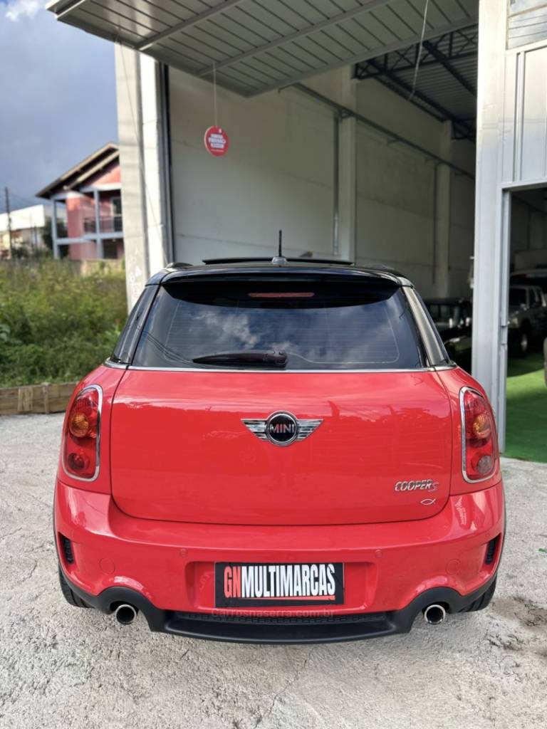 MINI - COOPER - 2010/2011 - Vermelha - R$ 96.900,00