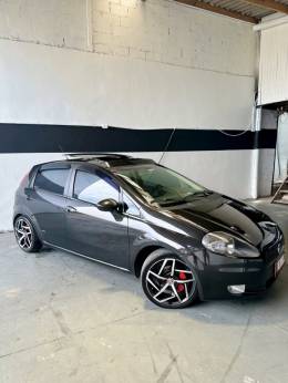 FIAT - PUNTO - 2007/2008 - Preta - R$ 39.900,00