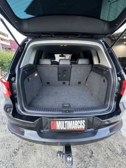 VOLKSWAGEN - TIGUAN - 2010/2011 - Preta - R$ 59.900,00