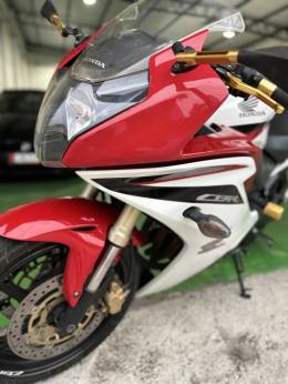 HONDA - CBR 650F - 2014/2014 - Branca - R$ 41.900,00